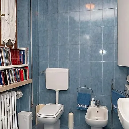 Hotel Venitian Style Bedroom With A Shared Bathroom 5*